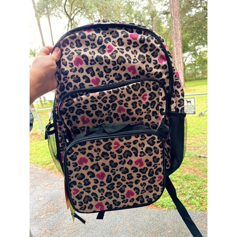 Leopard backpack with lunch bag
